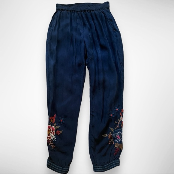 Johnny Was Pants - JOHNNY WAS WORKSHOP Navy Joggers With Floral Embroidery Small | EUC